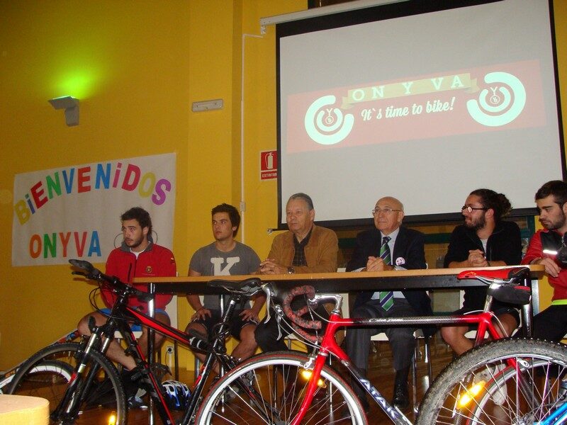 Recibimiento al grupo ONYVA en el Centro de Día Laguna Asprona – Fundación Personas