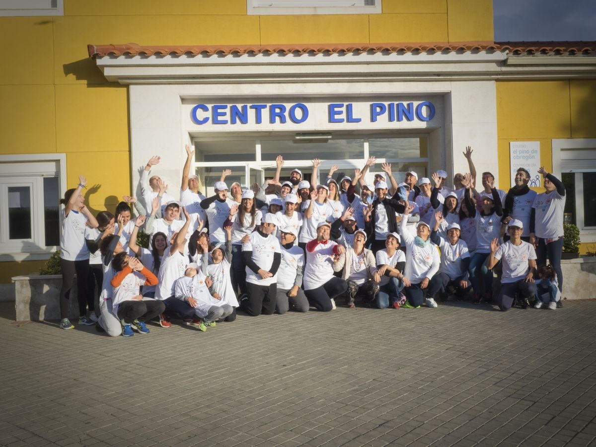 Inauguración del “proyecto Colorful” de la empresa PPG en el Centro El Pino de Fundación Personas